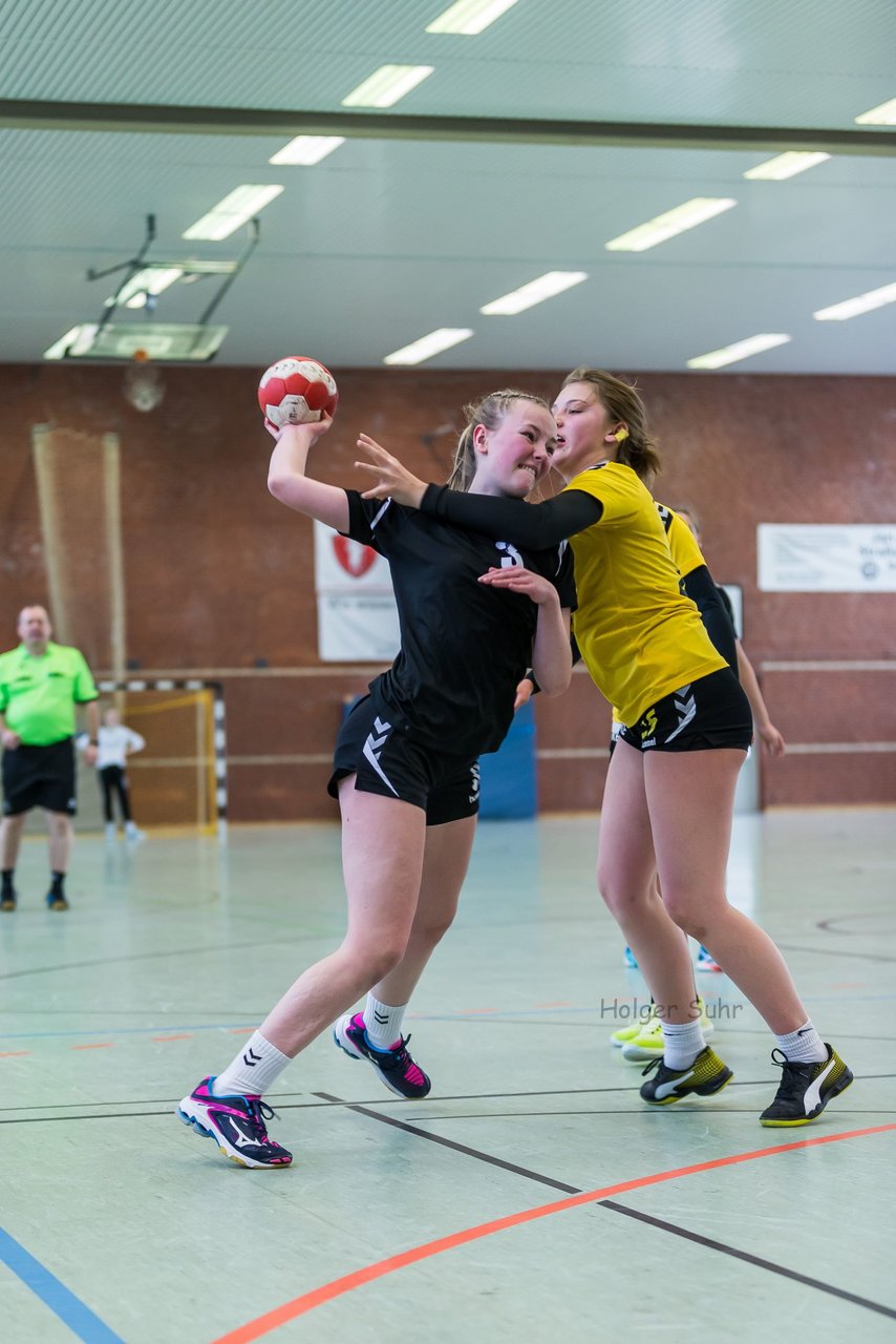 Bild 87 - B-Juniorinnen Bramstedter TS - TSV Altenholz : Ergebnis: 17:16